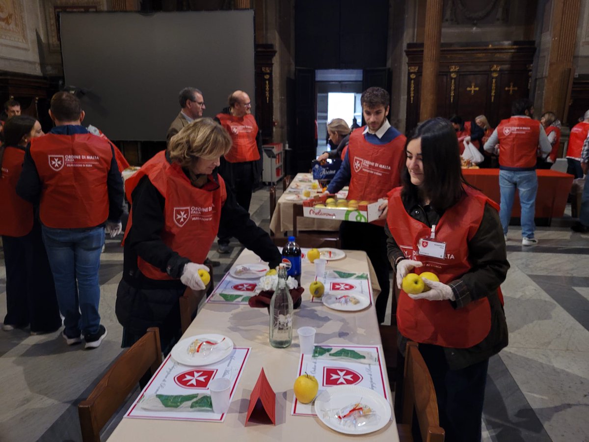 L’Ordine di Malta delegazione Roma ha organizzato un pranzo pasquale per i Signori Assistiti: sono stati serviti ben 250 pasti dai volontari e altri 50 sono stati donati alle famiglie insieme a uova di Pasqua e colombe
orderofmalta.int
#orderofmalta #orderofmalta