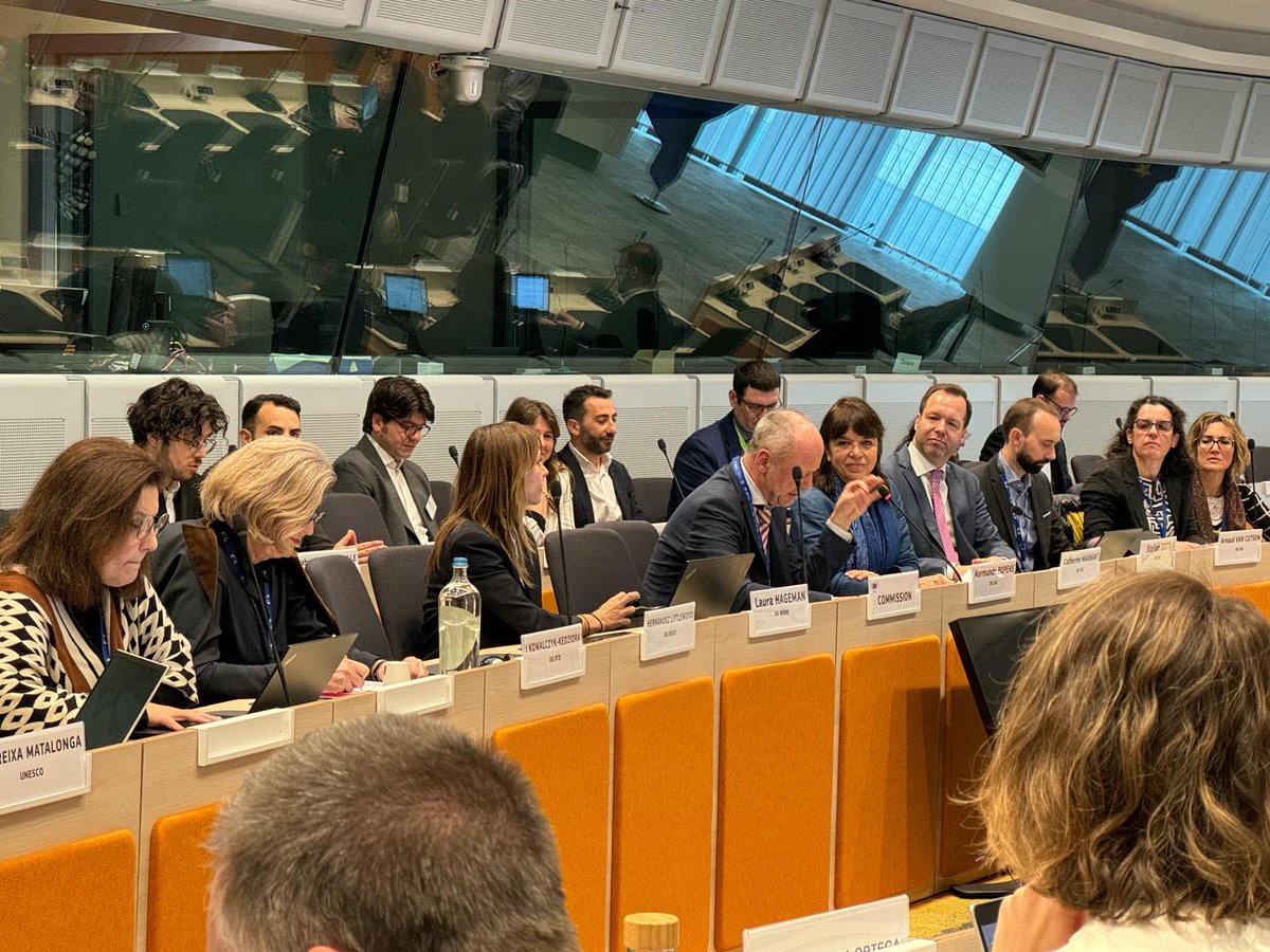 🇪🇺Today we are at the 11th meeting of the @EU_Commission's Expert Group on #CulturalHeritage, learning about the latest policy developments in the cultural and creative industries and discovering some inspiring initiatives in the sector🗨️.