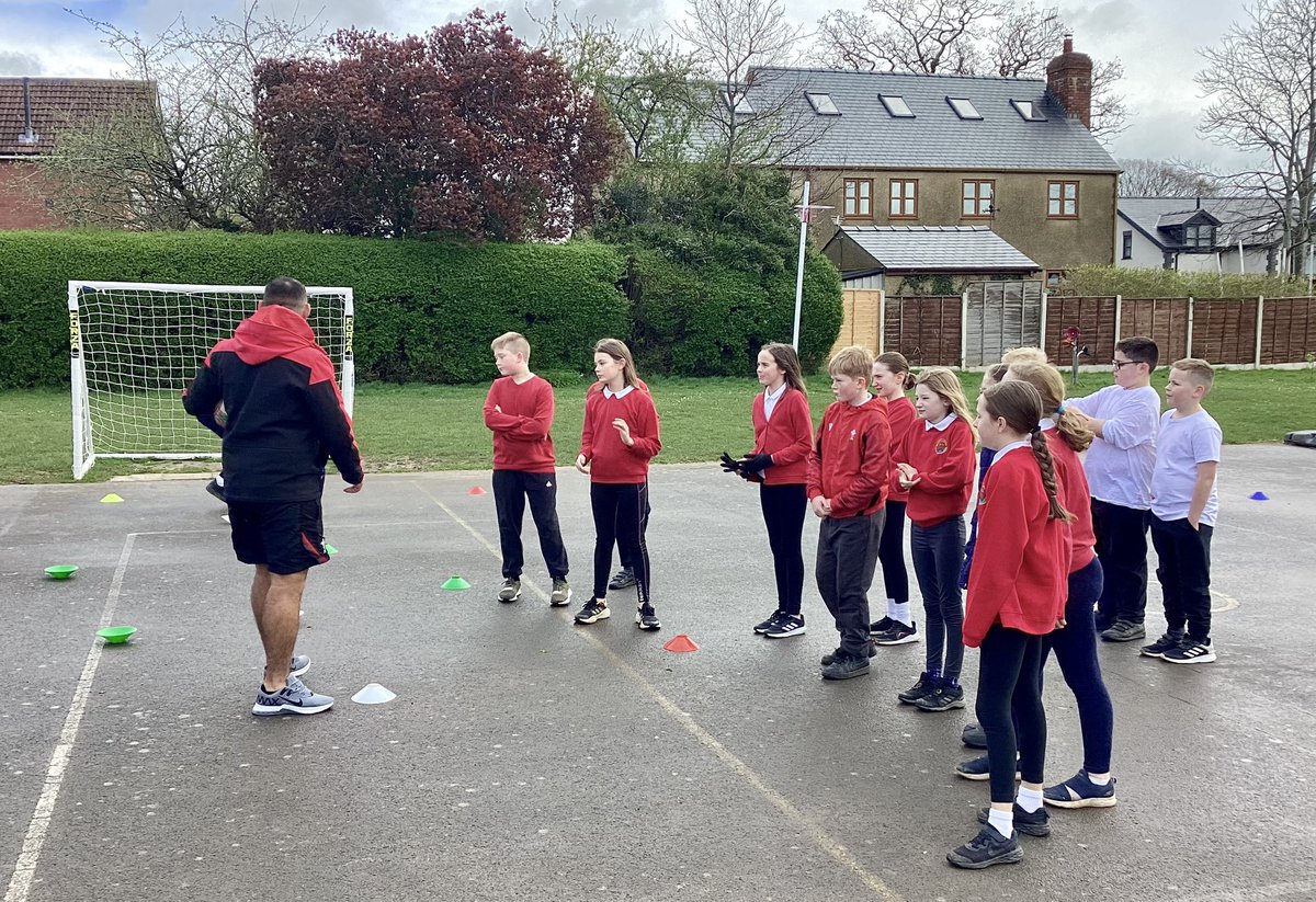 Year 6 thoroughly enjoyed their rugby skills session led by @LoukasPara1987 from @Croesype @WRU_Community They cannot wait for the next session! @EAS_Equity @torfaencouncil