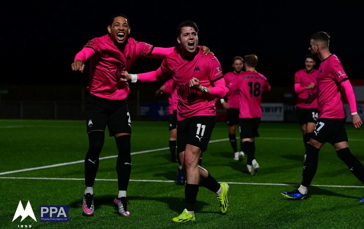 TUFC1899's tweet image. 📸 GALLERY: Truro City (A)

With Aaron Downes' side securing a 2-1 victory against Truro in Gloucester on Monday night, our amazing Club Photographers, @ppauk were on hand to capture all of the action!

👉 tinyurl.com/bdddu72a

#tufc #TRUTOR