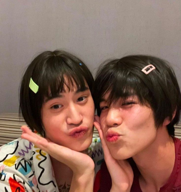 andysocool553's tweet photo. People, I've missed you all, I'll try to be more active in here again!! (Plus, I've made an account only for kpop so if you want it just ask!!) https://t.co/Oljrx14jU5