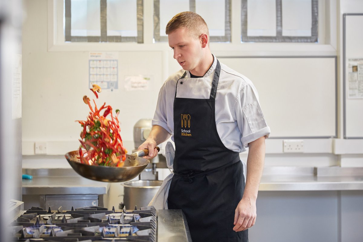 A community-focused project that partners with local schools to use their kitchens on weekday evenings and weekends has been launched in York. School Kitchen turns these underutilised assets into a home delivery takeaway food service contractcateringmagazine.co.uk/story.php?s=20…