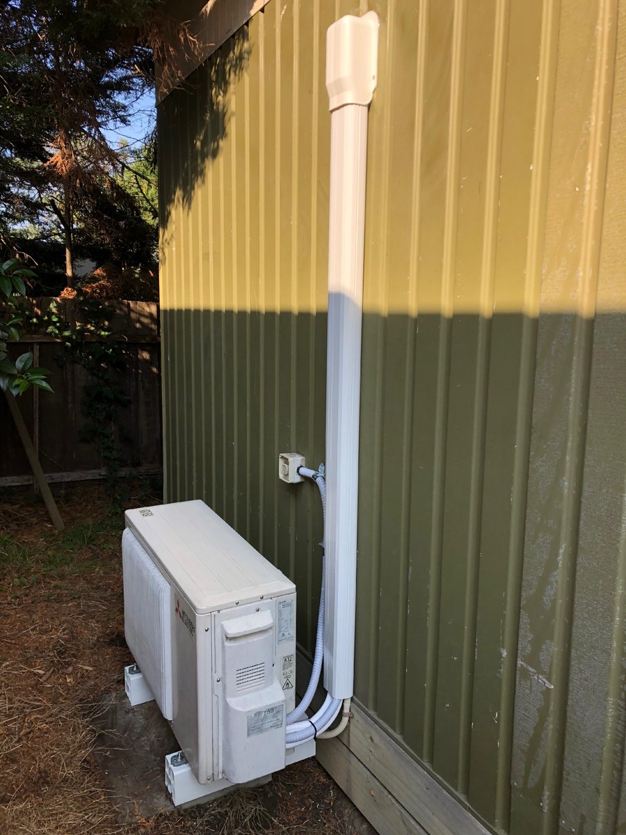 IcyColdRefrige1's tweet photo. This install was a customer supplied secondhand Mitsubishi Electric unit which will still be more efficient than the existing one that we we’re replacing.  So better for the hip pocket in both heating and cooling #splitsysteminstall
#acinstall
#mitsubishielectric https://t.co/MRZxVig0cd
