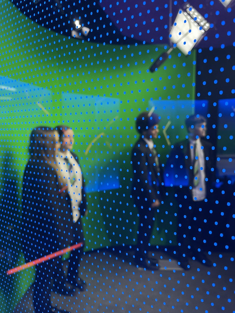 MissARonald's tweet photo. @LuttHigh KS3 students enjoying learning some communication skills, creativity and collaboration at sky studio https://t.co/plO2wwPTH0