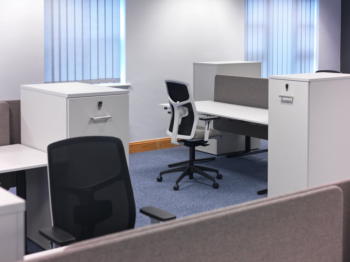 Why use the colour blue within your workspace? It represents efficiency, focus, productivity, trust and effective communication, ideal for a busy accounts office #nationaldecoratingmonth #refurbishment #fitout #workspace