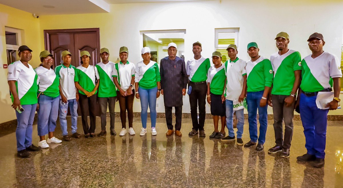 It was a delight to receive a team from YSJ Limited, led by its Managing Director, Mrs. Oluwayemisi Joluwe. The visit followed a training and empowerment program recently organised in collaboration with YSJ Limited for our youth, which is part of our efforts to address youth