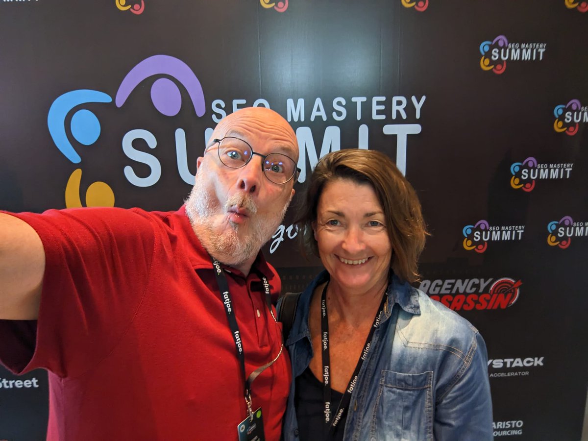 TeamKalicube's tweet photo. Kalicube's @jasonmbarnard, @LeanneSEOwriter and their groovy selfies at the SEO Mastery Summit Saigon 2024!
Don't hesitate to have a chat with them ๐
@mastery_seo
#SEOMasterySummit #SEO #SEOConference https://t.co/GwNKGJGryK