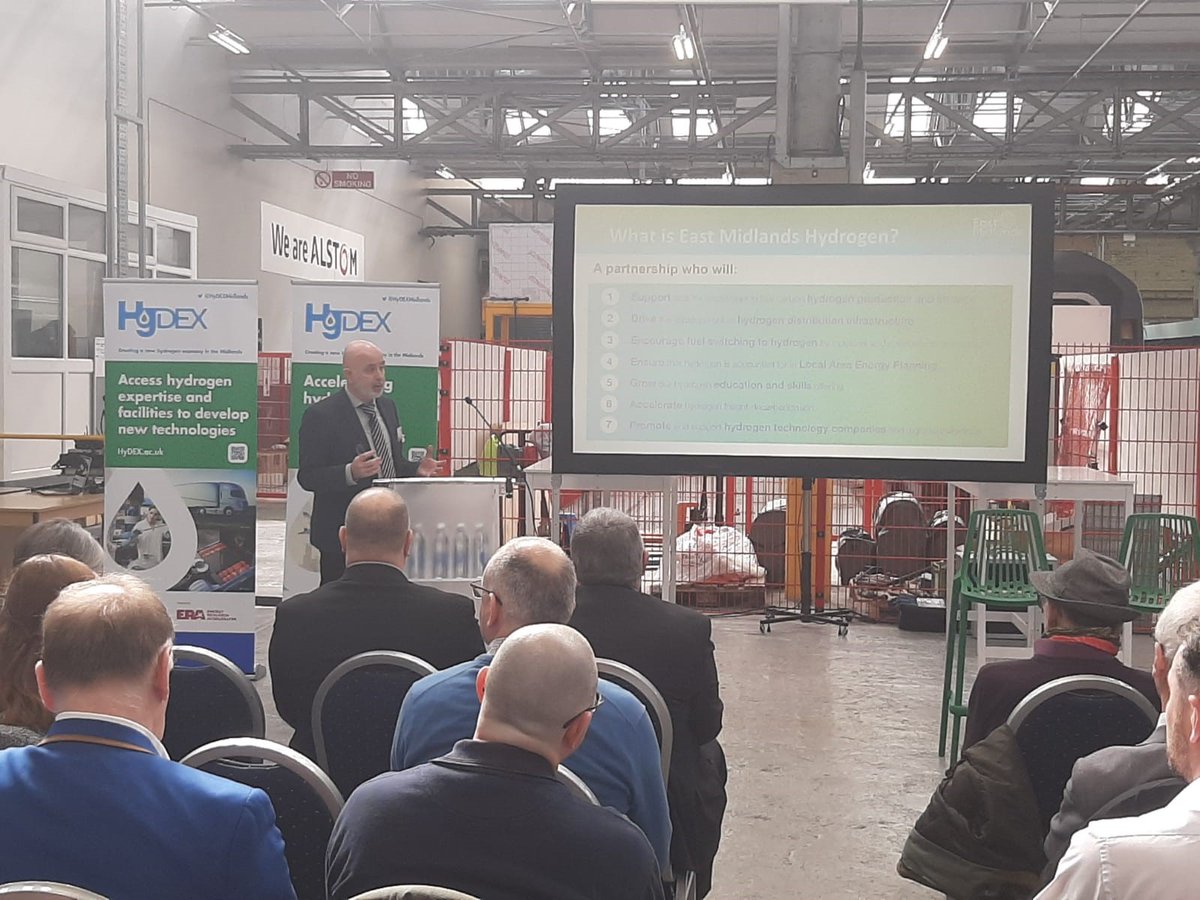 Our @D2N2LEP CEO Will Morlidge presents at the ‘Hydrogen Rail in the Midlands’ conference, where delegates discussed the importance of #zeroemission rail, including battery, #hydrogen and hybrid options. @HydexMidlands @Alstom 👉 Find out more: bit.ly/3IR4cxO