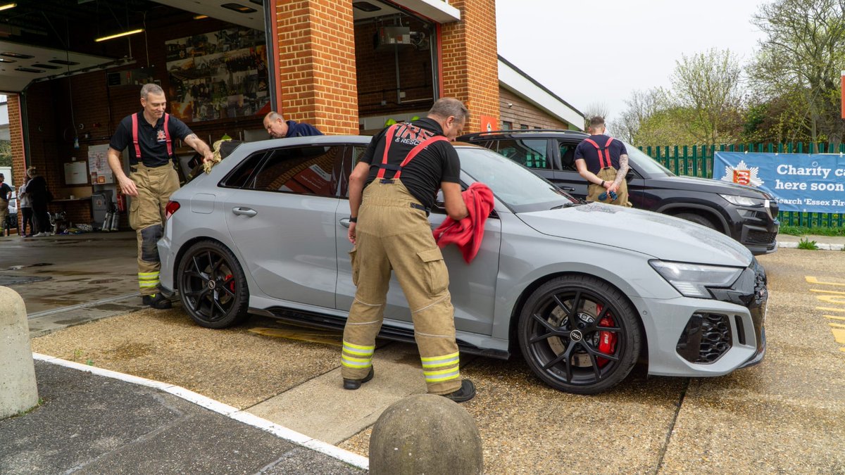 Let's hear it for our on-call firefighters at Corringham Fire Station who raised £500 at their charity car wash! A BIG thank you for everyone who came along and donated, all monies will go directly to the Fire Fighters Charity ❤️ #CharityTuesday