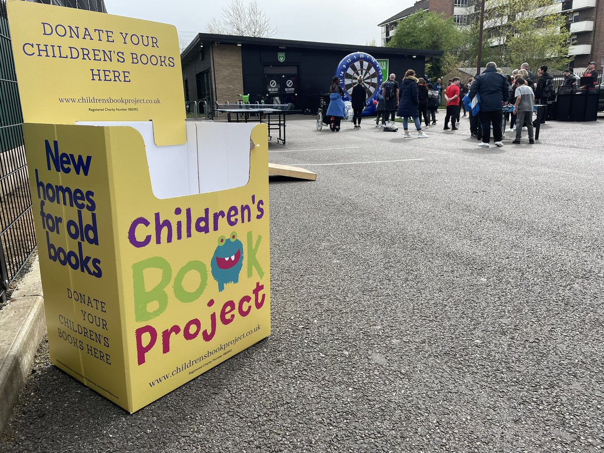 🔵⚪️ it was great meeting so many fans on Saturday and explaining how we’ve been working with @lonbookproject! Our drop box will still be in the main reception of Loftus Road until the end of this week. 📚🙌🏽