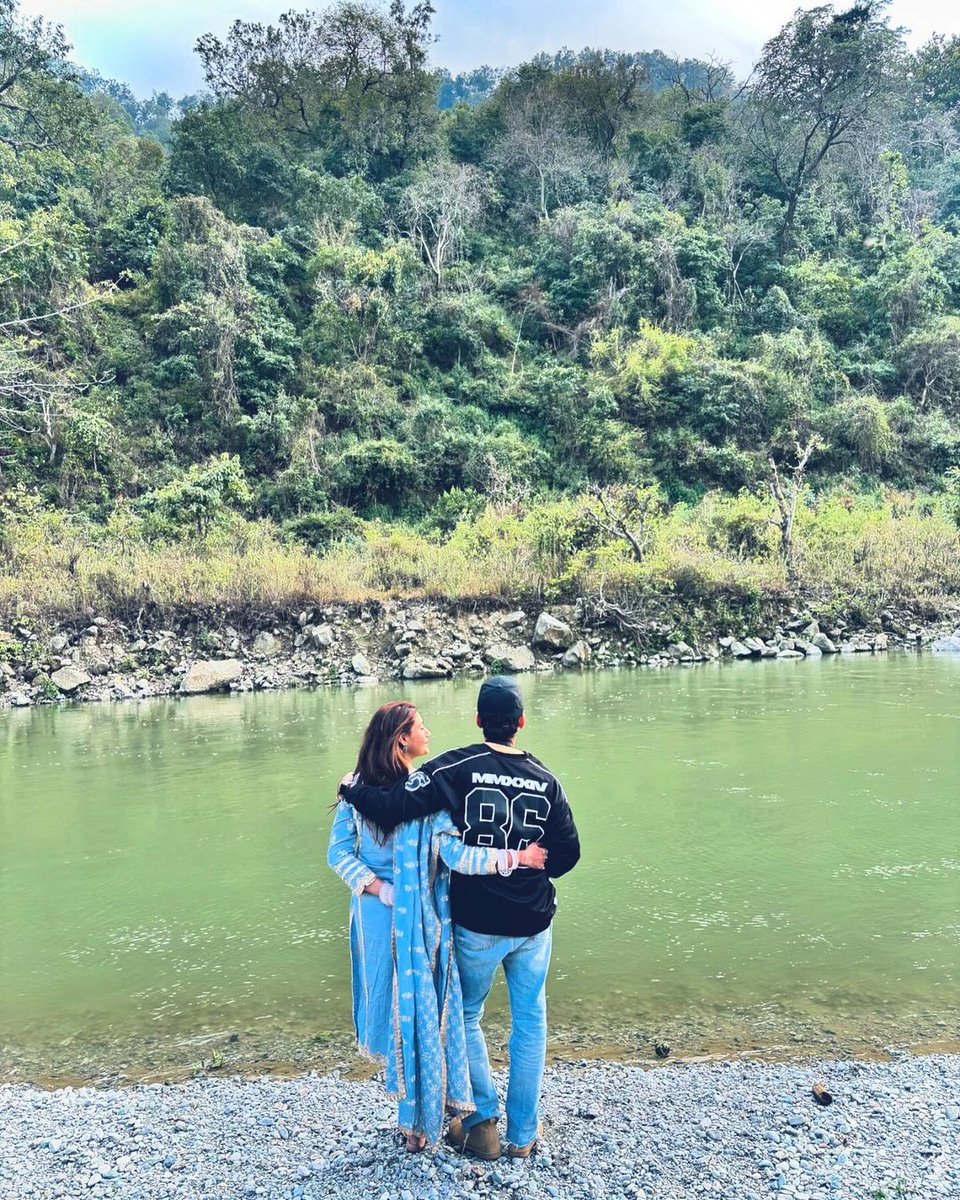 My goodness! You guyss are so beautiful together 🥰💙

Stay happy always my pyaari #SuKar 🥹
#SurbhiChandna #KaranSharma