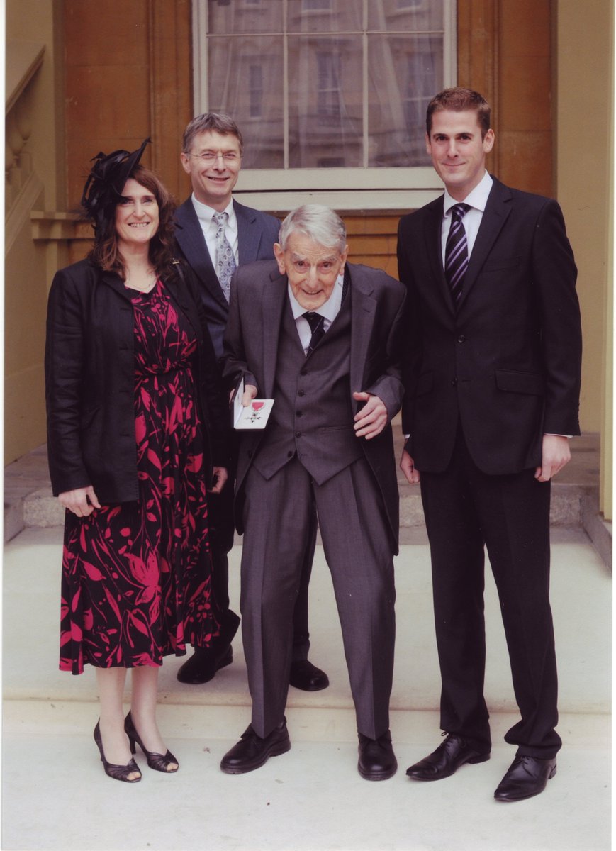 Prom_Orchestra's tweet image. 📅 Sunday 19th May
🚪 Doors 2.30pm £16 (accompanied child FREE)
🎟️ bit.ly/43DqhcX
Come celebrate Lancashire lad Ernest Tomlinson's centenary, one of UK’s most well-known light music composers.