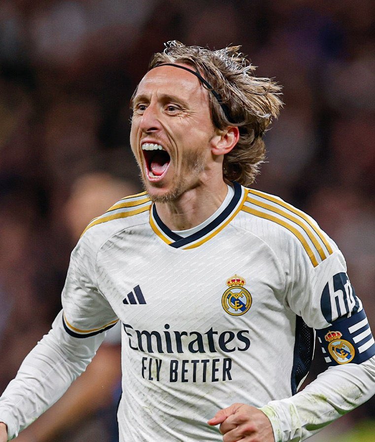 DonShelby_'s tweet image. Sorteo 'quien no confíe que se vaya a tomar por el absoluto culo'.

El ganador podrá escoger la camiseta de esta temporada que le le apetezca con los parches y dorsal que le dé la gana.

- RT este tuit

- Seguir a @Ctinfo_17 

- Ser seguidor mío.

Doy ganador después del partido.