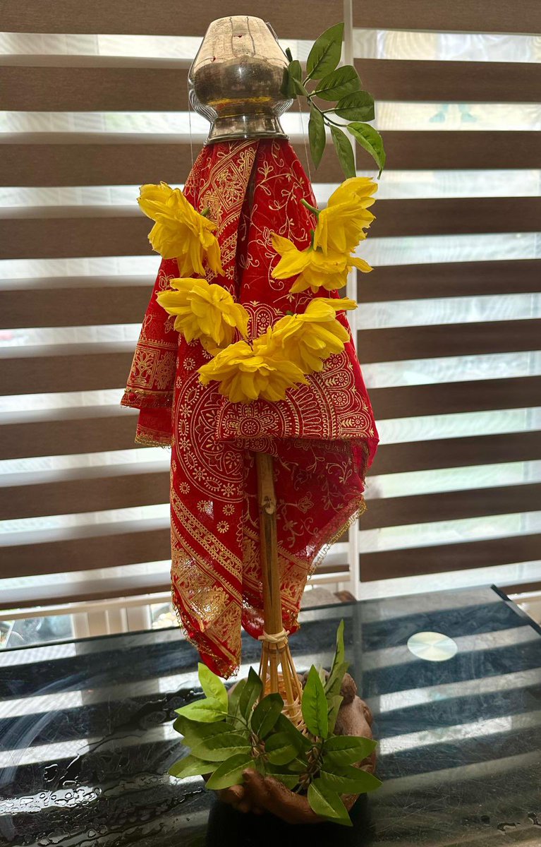 Gudi Padwa is a spring festival signifying the arrival of spring and the reaping of rabi crops. It is celebrated in and around Maharashtra, Goa & Daman in India. Happy Gudi Padwa and a wonderful new year to everyone! 🙏