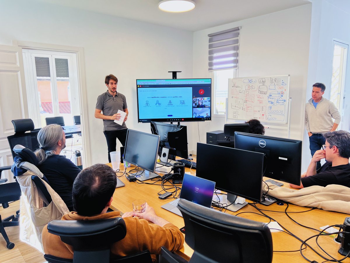 victorianoi's tweet photo. We've also had @AnxoArmada and Javier from @8wiresio who shared their experiences of starting a rapidly expanding data engineering consulting company! https://t.co/0QE7VzZAGk