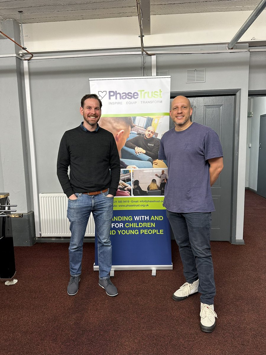AlexBallingerMP's tweet photo. Great to chat to Jonathan from @PhaseTrust about the services they provide for young people in Halesowen. 

What a passionate team delivering really impactful work! https://t.co/98y3cuI7d2