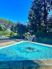 Anna76116038's tweet photo. Los Angeles Wayfarers Chaple https://t.co/dedtqocmlc