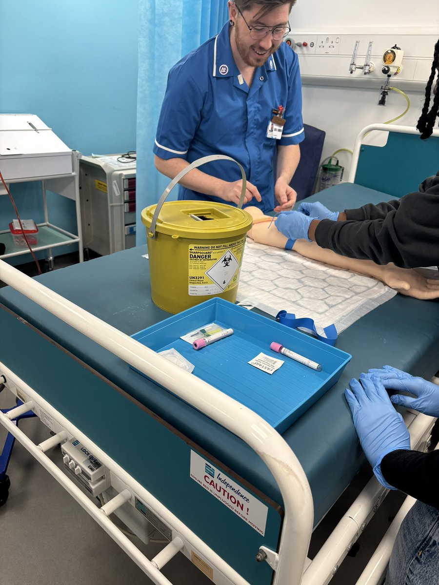 Day one of the widening access to medicine course. Starting off with clinical skills sessions !