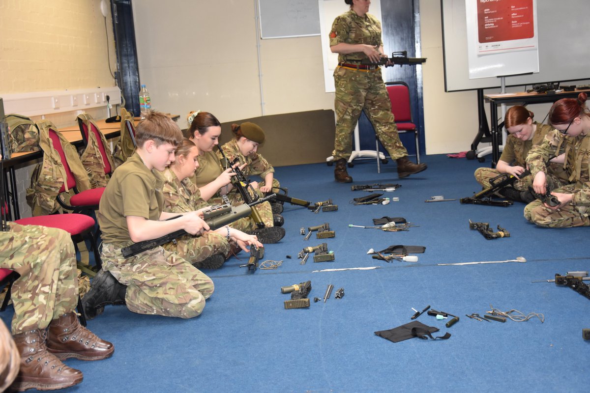 Last Saturday we held a One Star Skill at Arms training day at our HQ, Fox Barracks, this was led by Major Johnson OC Somme Company and was a day when our companies came together to teach and train our new and existing 1 stars... @nwrfca @armycadetsuk @InspireToAchieve @AcctUk