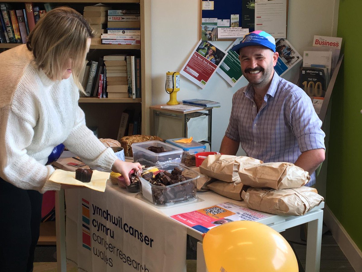 Basepoint_Chep's tweet image. A wonderful array of cakes, cookies and artisan breads at Basepoint Chepstow today from Chris at I Q Endoscopes, fundraising for Cancer Research Wales 🍰 🍞 ❤️ WELL DONE CHRIS!!