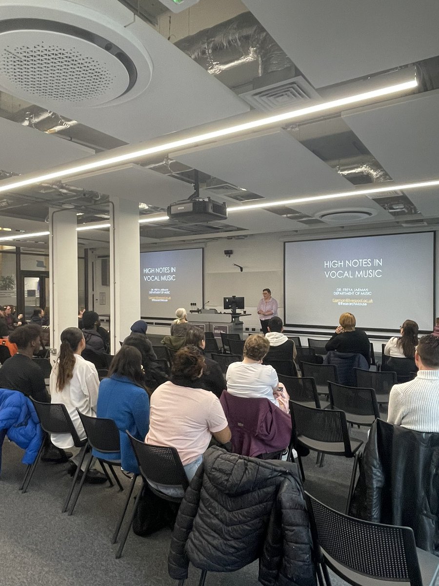 Dr Freya Jarman from the @LivUniMusic kicks off our first session of our Return to Learn Day talking about High Notes in Vocal Music. #ReturntoLearn #adultlearners @LivUni @livuniHSS