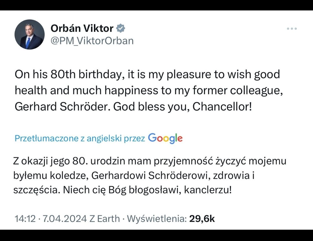 SZL: Kamrat regyrōnku #PiS madźarski prymier @PM_ViktorOrban wiynszowoł byłemu proruskiymu kanclyrzowi Niymiec Gerhardowi Schröderowi. Cołkŏ prokremlowskŏ miyndzynacyjōwka fajruje madźarski @CPAC
#GerhardSchröder
#ViktorOrban

@fdambon @GWeychert @PiotrDudziak