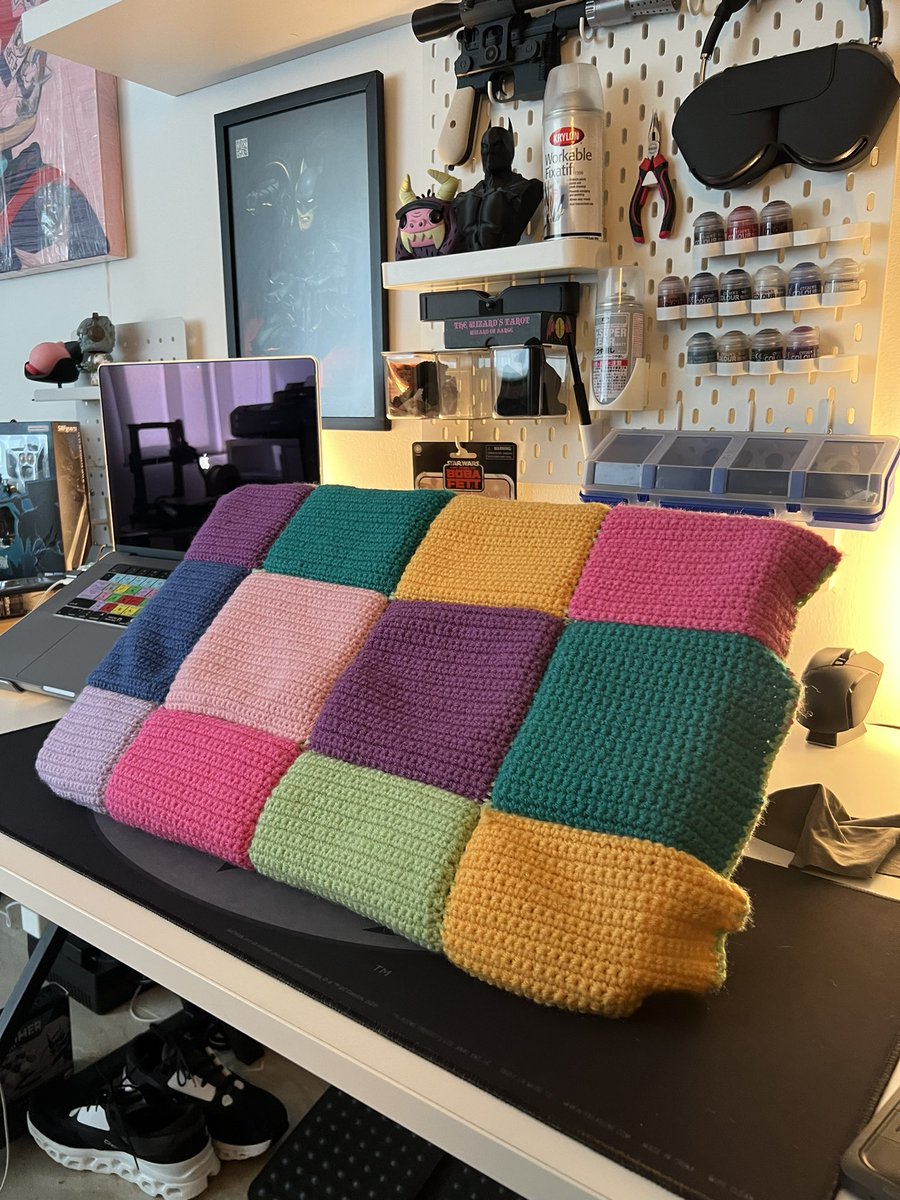 Eniat222's tweet photo. My cintiq case by my wife 🤩🤩🤩 @wacom #wacomcintiqpro https://t.co/7h9CfBjYNa