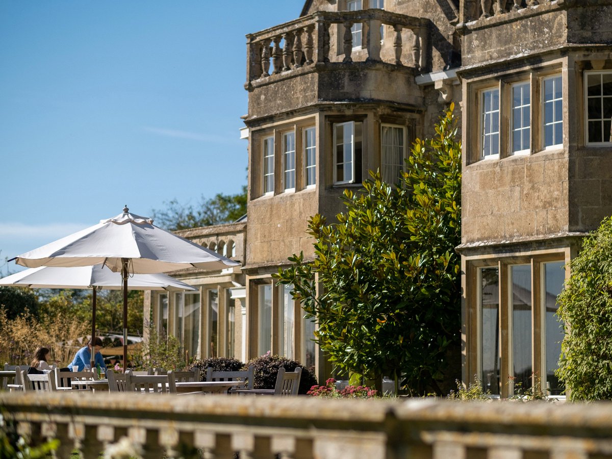 Make the most of this brand new offer from @woolleygrange! Their Baby’s First Break package has been designed to take the stress out of that first staycation and includes a 2 night stay with a range of fun benefits and experiences! Find out more here: bit.ly/3Sd6k5z