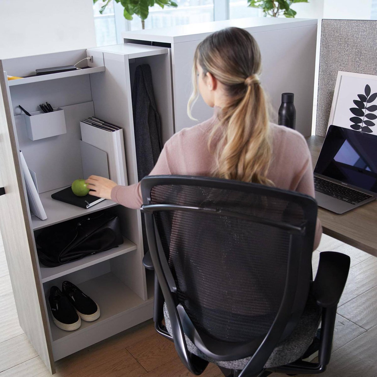 teknion's tweet photo. Did you know that a comfortable workspace can boost productivity by up to 17%?
#privacyscreens #focuswork #workspaces #nuovacontessa #upstagesystems https://t.co/wErd4Y4ZR8