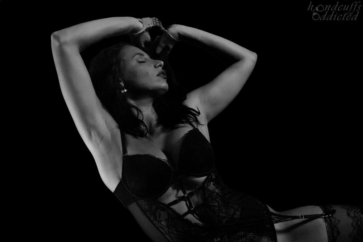 Stretched in black
.
.
.
.
.
#handcuff
#handcuffed
#shackles
#shackled
#blackwhitephotography
#blackwhitephoto
#blackwhite_perfection
#blackwhitephotos
#blackwhiteportrait
