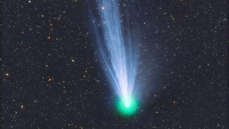 AstronomischeL's tweet photo. Seltener Komet: Am Mittwoch lohnt ein Blick in den Eifeler Himmel  
https://t.co/2QRiY1xvqv

@westenergie https://t.co/8gI2q9OAU6