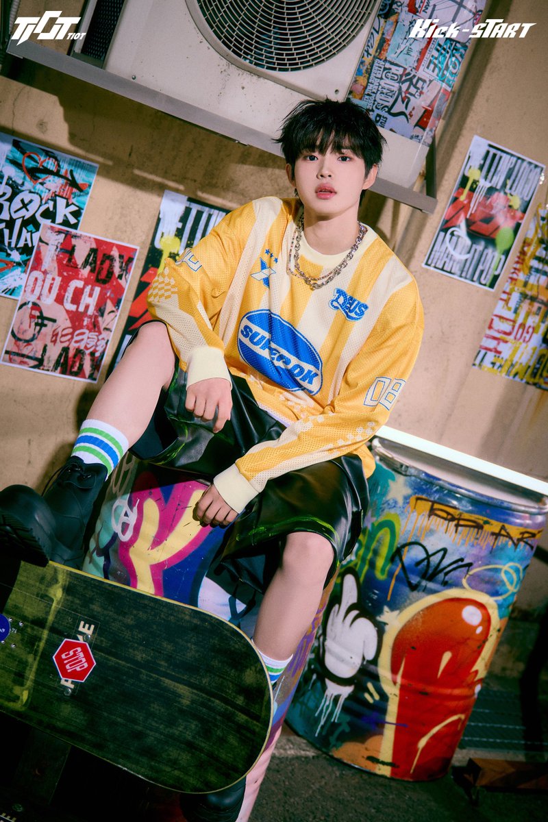 TIOT_NOW's tweet photo. TIOT(티아��오티) 𝙆𝙞𝙘𝙠-𝙎𝙏𝘼𝙍𝙏
CONCEPT PHOTO Kick ver.

#신예찬 
#SHINYECHAN

2024.04.22 MON 6PM (KST)

#TIOT #티아이오티 
#Kick_START https://t.co/iDyuN8QBSD