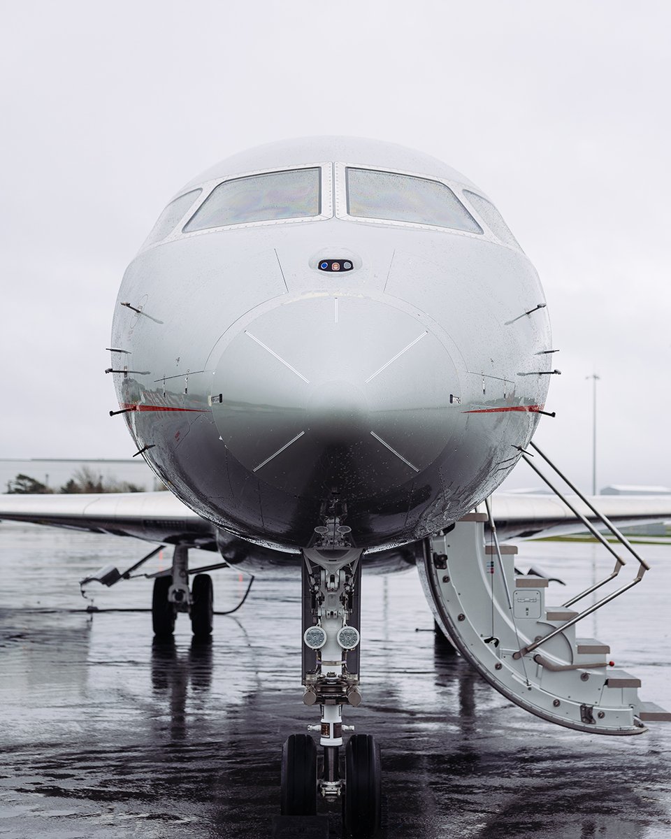 Enquire for all your flying needs, including ad hoc and supplemental journeys. We can help: brnw.ch/21wIEfo #VistaJet #SilverWithARedStripe #Global7500 #Bombardier #privateaviation #privatejet #privatejetcharter #businessjet #bizav
