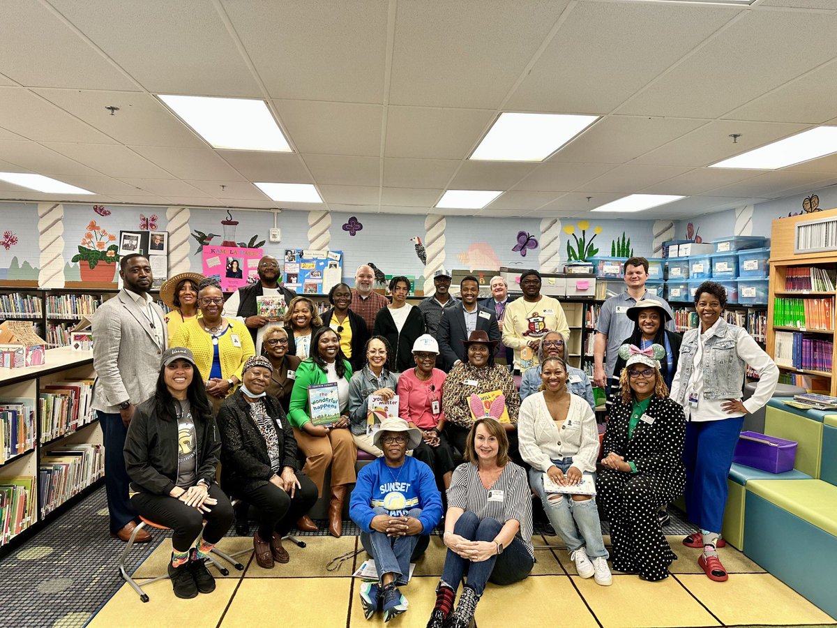@Sunset_Park_CAS @RockHillSchools 
#NationalReadingMonth
#ReadAcrossAmerica
#FederalPrograms
#EveryChildEveryday #Read Thanks for the invitation to read to 4th grade students!