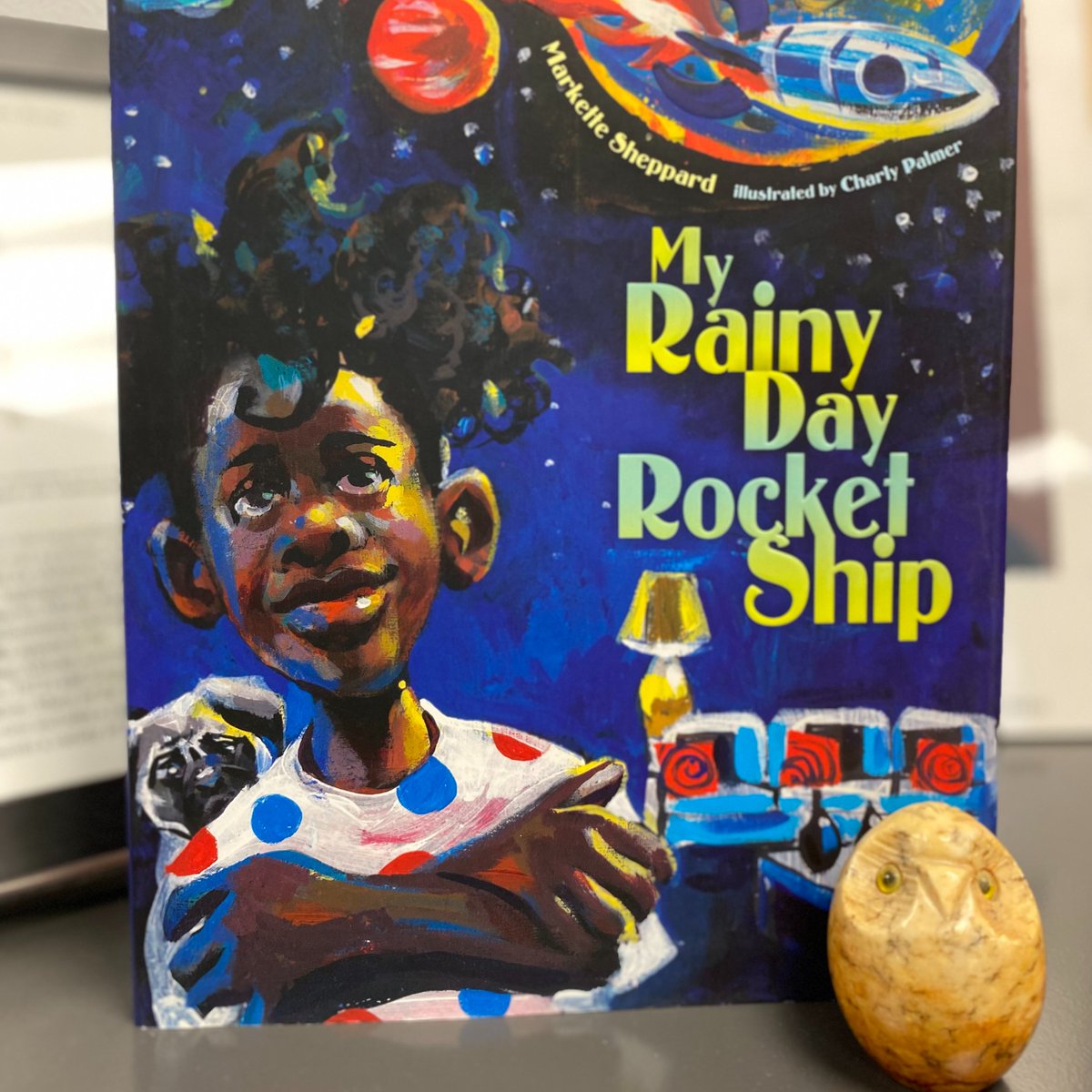 My Rainy Day Rocket Ship by Markette Sheppard and illustrated by Charly Palmer. In this ode to Black creativity, a young boy stretches his imagination by making a rocket ship out of everyday objects. #MidweekMorris #MyRainyDayRocketShip @markettesheppard @charlylpalmer @SimonKIDS