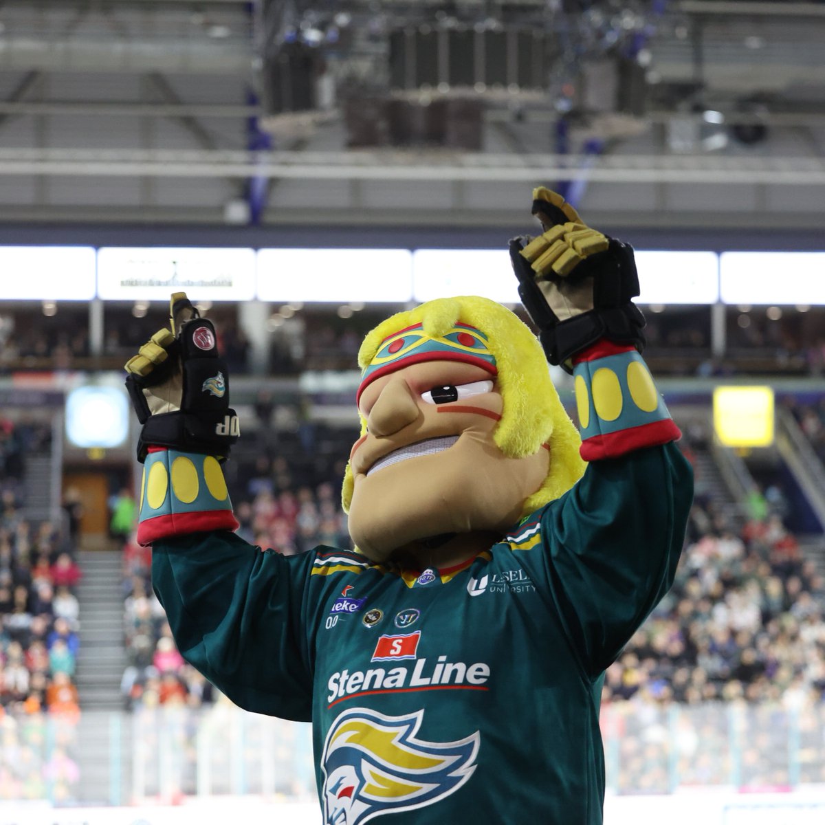 Set your alarms! The Stena Line @BelfastGiants Season Ticket packages are going ON SALE tomorrow at 12PM! 🏒 Find out more here 👉 bit.ly/GiantsSTHArena