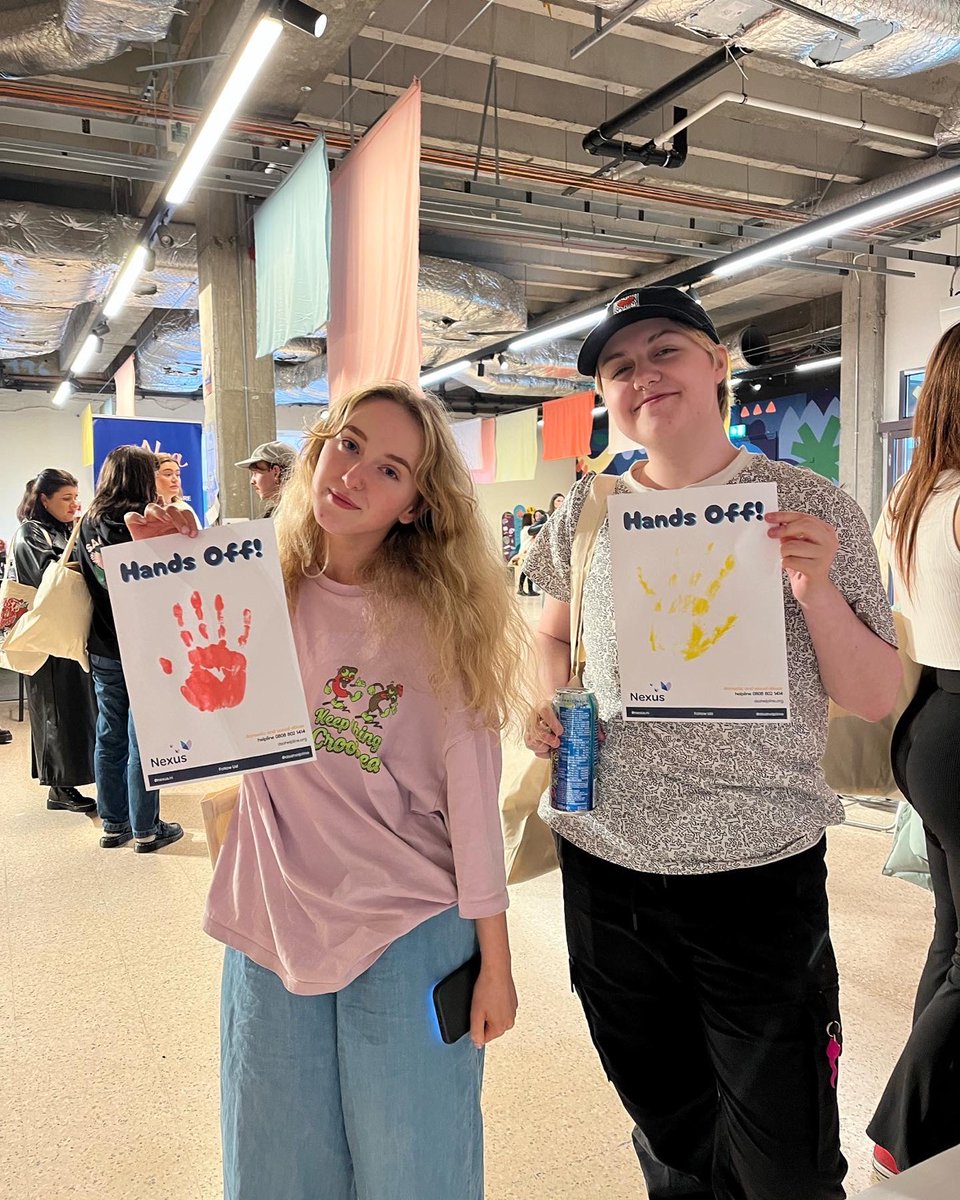 We got hands on with @commonyouth_ this weekend 🤗 We had an amazing time at their “Just Growin’ Through It” event in @2RoyalAvenue on Saturday which featured an amazing youth-led discussion panel on all things hormonal!