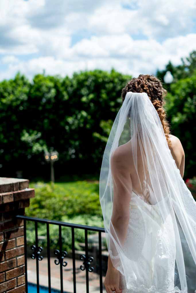 FleuresNC's tweet image. Are you looking for stunning wedding photography that captures your big day's emotions and memories? Look no further than our expert team of photographers! Check us out today! #WeddingPhotography #AngierNC 
 weddingvenueangier.com