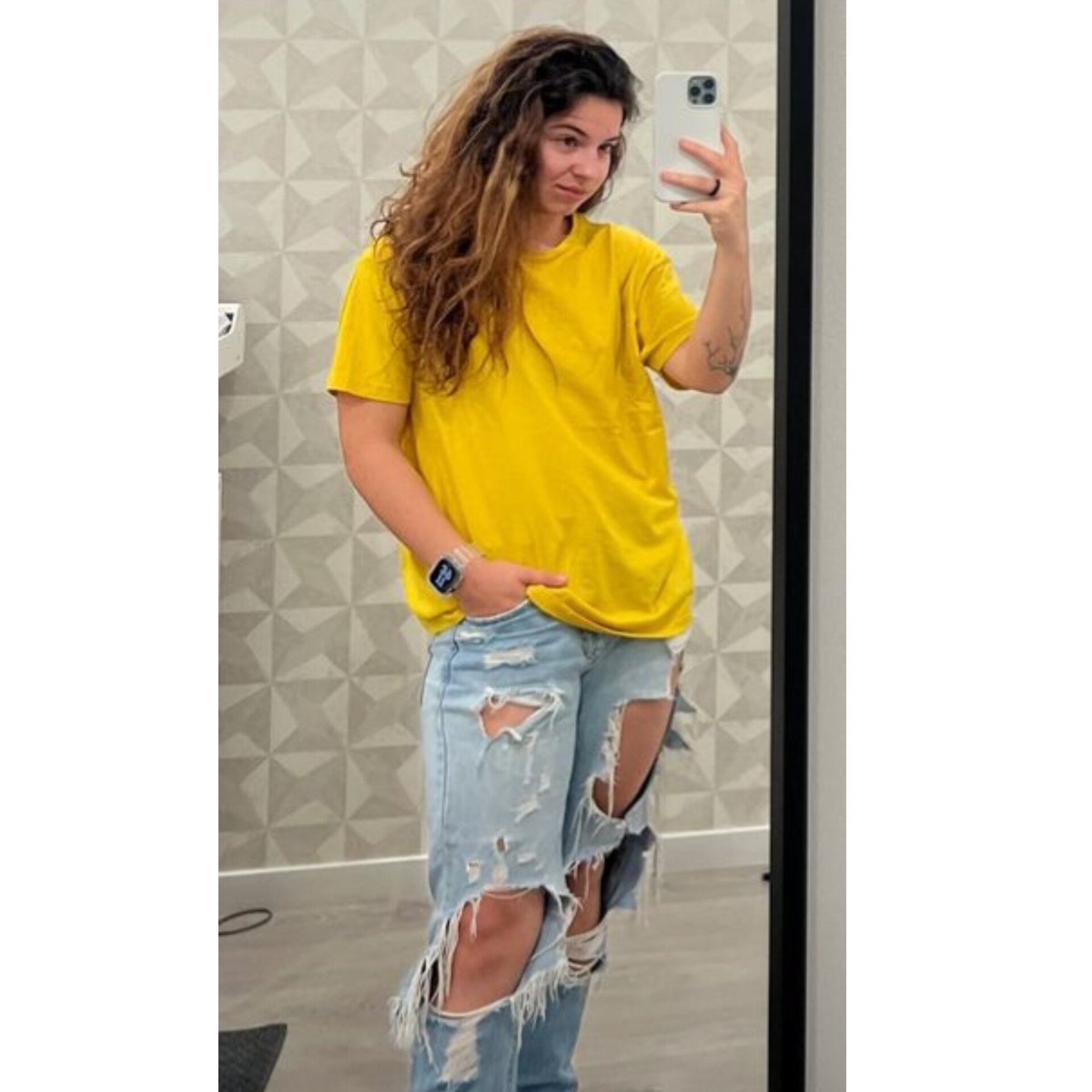 Está miúda é linda e tem um estilo incrível ✨🤍

#sonsatos
