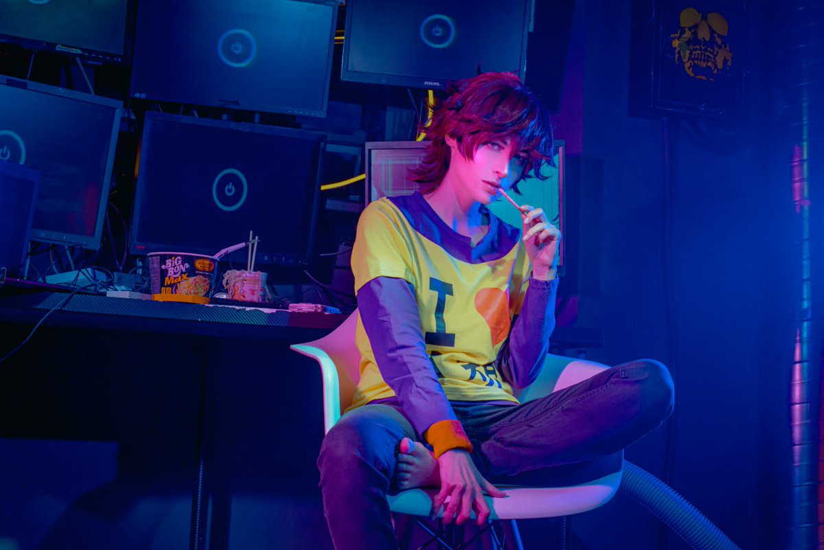 4/9

It's "No game no life" 10th anniversary and still no 2nd season. Well, at least enjoy our cosplay!

Part 2️⃣
⚫ Sora - me
⚪ Shiro - <a href="/oooplach/">хохрникохрги` (͠°³͠°) 🫧</a> 
📷 <a href="/photoshilen/">SHILEN</a>