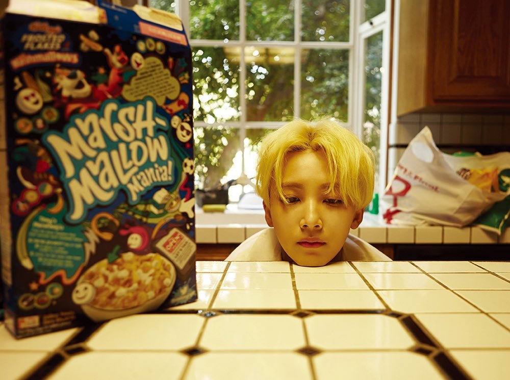 яся ’ ☆ tweet media