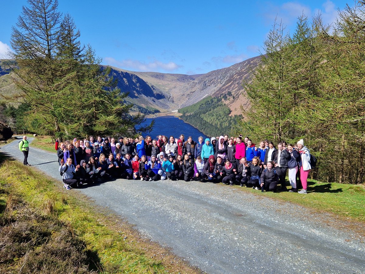 Well done to the TY's clases 4A/4B/4C who completed their Gaisce today. Well done. A big thank you to Mr. Langton, Mr. Hourihan, Ms. Hogan, Ms. Hughes, Ms. Honan, Mr. Wallace and Mr. Dunlea who accompanied the students 👏👏⛰️🧭🏃 #whataview @StMarysCollege @ty_naas @GaisceAward