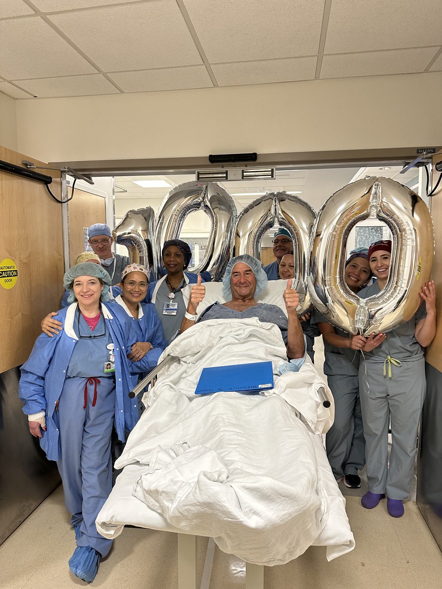 Yesterday we celebrated a milestone of 1,000 neurosurgery case in the AMIGO suite with Alan Herscott. Alan, diagnosed with Parkinson's, underwent a DBS procedure with Dr. Rees Cosgrove, MD, FRCSC, FACS. This milestone was achieved in April, during Parkinson's Awareness Month. 🧠