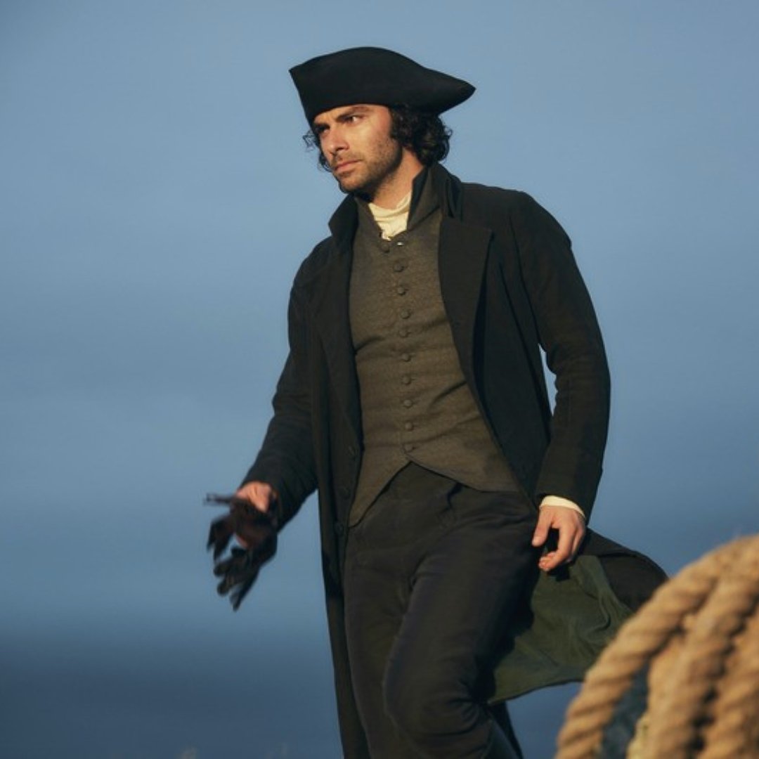 Lovely photo of Ross 💙🤍 I don't remember seeing this photo very often... Happy #TricornTuesday! Photo source: ManotoTV, Facebook #aidanturner #poldark #ross #tricorn