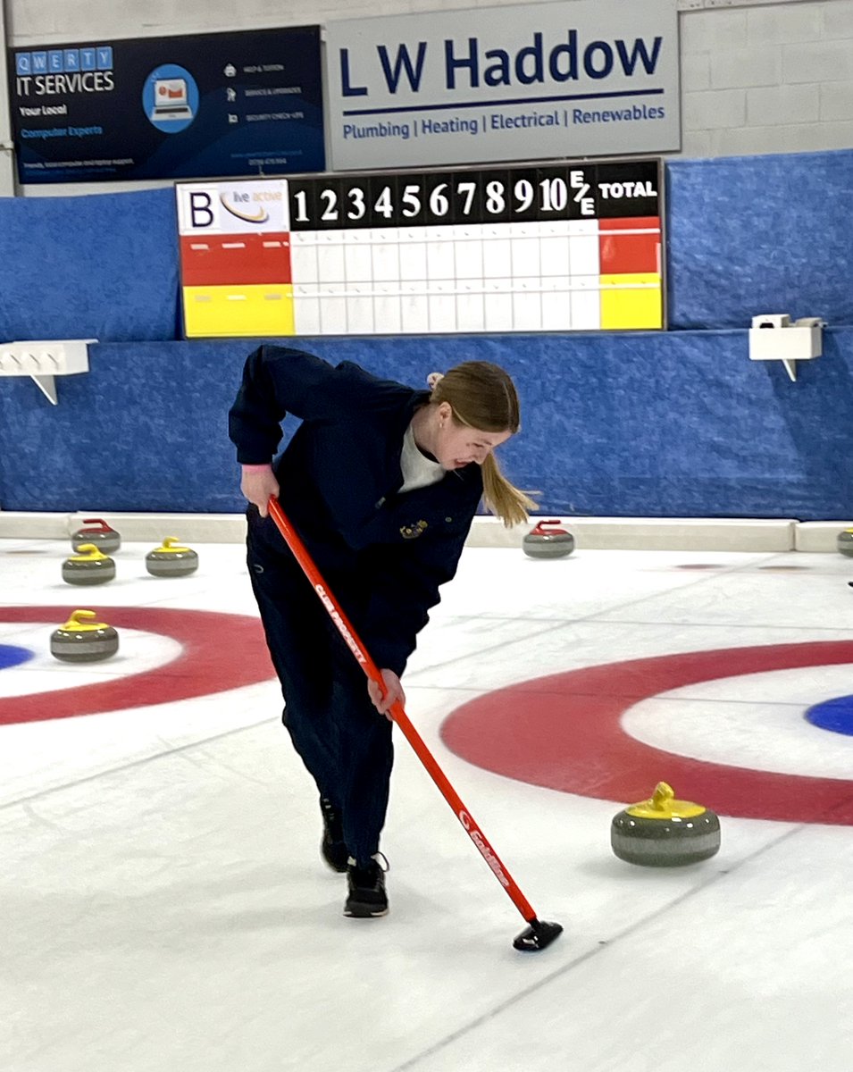 StrathallanSchl's tweet image. 🥌 Last month, 14 Strathallan students traded their shoes for skates at Dewars Ice Rink, trying their hand at Curling ⛸✨👏

A huge thanks to @LiveActive_lal for the unforgettable adventure🙌

📸thanks to Mrs Rankin and @strath_sport

#LiveActiveAdventures #BeyondtheClassroom