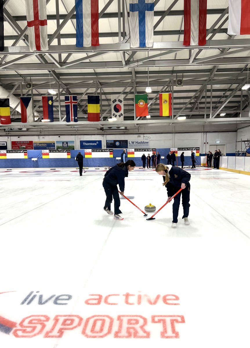 StrathallanSchl's tweet image. 🥌 Last month, 14 Strathallan students traded their shoes for skates at Dewars Ice Rink, trying their hand at Curling ⛸✨👏

A huge thanks to @LiveActive_lal for the unforgettable adventure🙌

📸thanks to Mrs Rankin and @strath_sport

#LiveActiveAdventures #BeyondtheClassroom