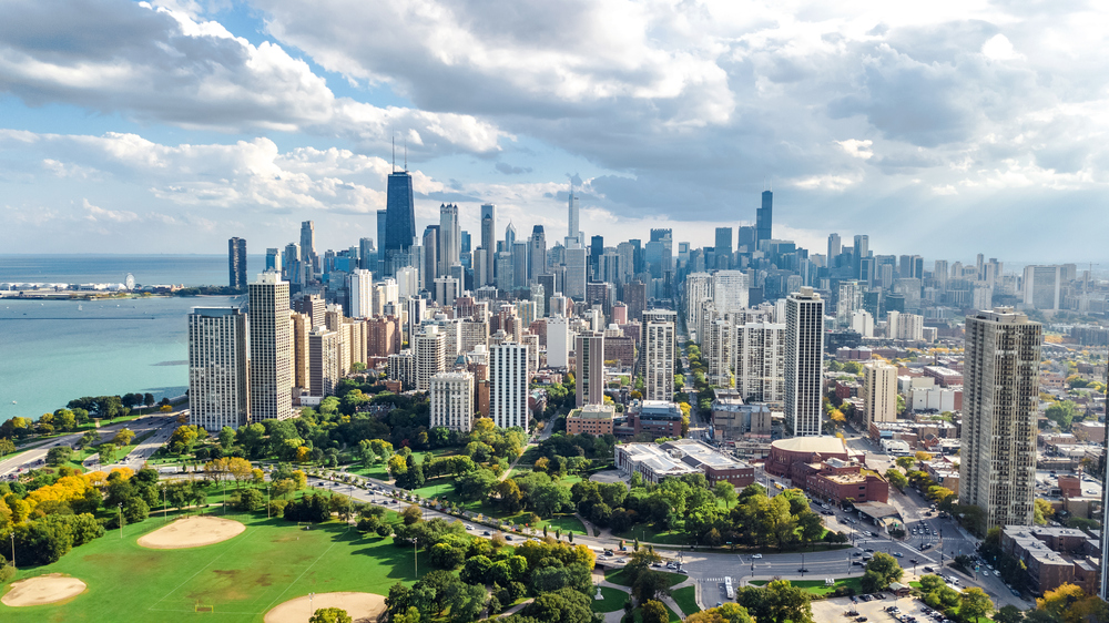 Managers are a company’s connective tissue, especially in an evolving workplace. #FD1Conference Chicago panelists from @GEHealthCare, @ExpediaGroup, @Digitas, @visier, & @GA provide clarity on how managers can be successful. #FD1Conference #FD1Chicago loom.ly/dCIY3Rk