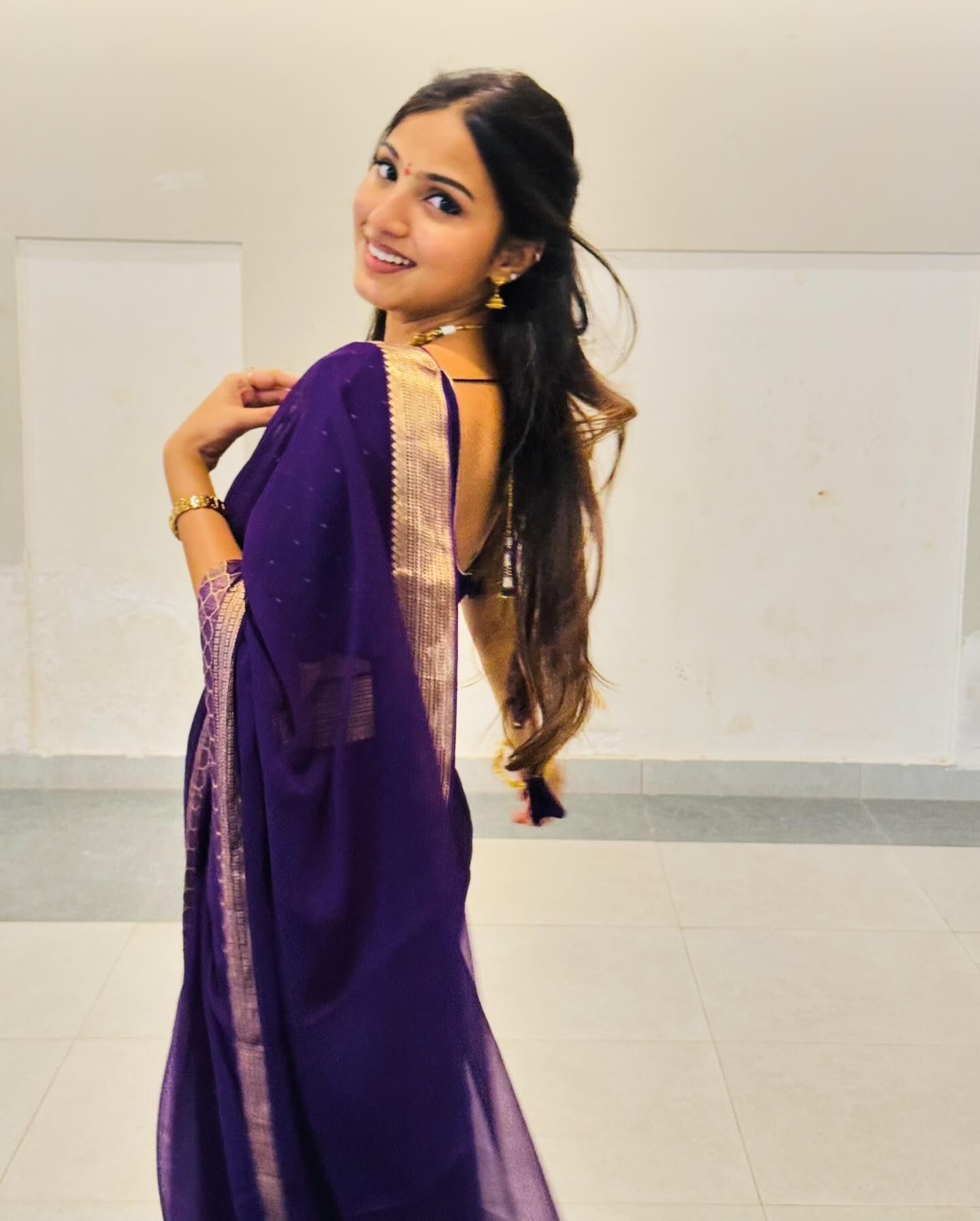 GKu6JHxbsAApjJM?format=jpg&name=large