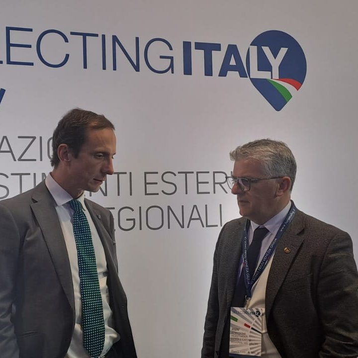 L’Assessore @luigibertschy al #SelectingItaly di Trieste, organizzato da Conferenza delle Regioni e Province autonome, in collaborazione con @regioneFVGit. Evento dedicato all'attrazione degli investimenti esteri e alle catene regionali del valore. @regioni_it @niaforg