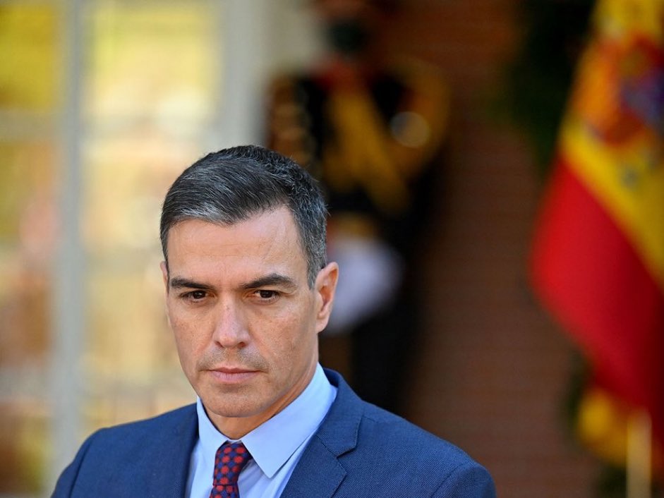 Spain 🇪🇸 want to recognise Palestine 🇵🇸 by July. Spain’s Prime Minister Pedro Sanchez is to meet Norway 🇳🇴, Ireland 🇮🇪, Portugal 🇵🇹, Slovenia 🇸🇮 & Belgium 🇧🇪 this week to try to move all to recognising Palestine. Viva España 🇪🇸 Viva Palestine 🇵🇸